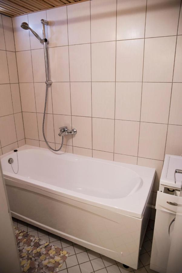 Papiniidu Studio Apartments Parnu Ngoại thất bức ảnh